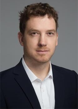 南京市第十三中学国际高中Julien British Citizen