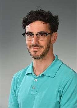 南京市第十三中学国际高中Benjamin Postance