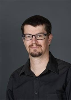 南京市第十三中学国际高中Joshua Aaron Nesbitt