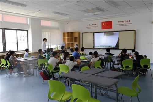 北大附属嘉兴实验学校课堂图片 北大附属嘉兴实验学校课堂图片